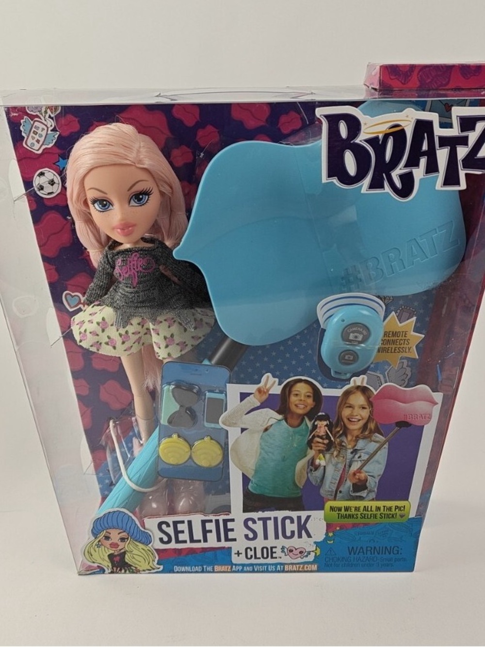 NIB Bratz Selfie Stick Cloe Bratz Doll Set 2015 Selfie Stick with Remote #003